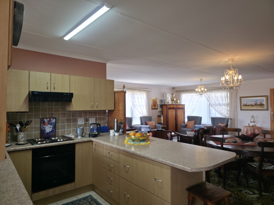3 Bedroom Property for Sale in Wavecrest Eastern Cape